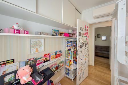 Apartamento à venda com 97m², 3 quartos e 2 vagas Apartamento à venda com 97m², 3 quartos e 2 vagasQuarto 1