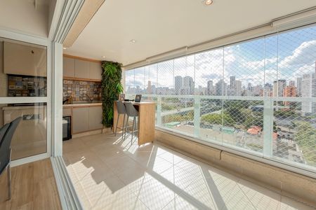 Apartamento à venda com 97m², 3 quartos e 2 vagas Apartamento à venda com 97m², 3 quartos e 2 vagasVaranda gourmet