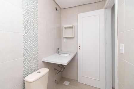 Casa à venda com 185m², 3 quartos e 3 vagasBanheiro Social 1