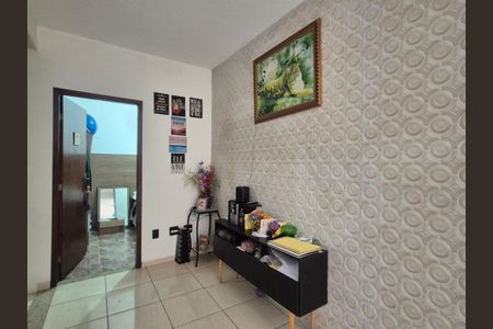 Sala de casa de condomínio para alugar com 2 quartos, 85m² em Vargem Pequena, Rio de Janeiro