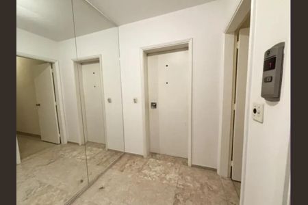 Apartamento à venda com 220m², 4 quartos e 2 vagasFoto 03