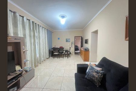 Casa à venda com 3 quartos, 220m² em Vila Vitória, Santo André