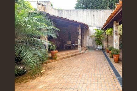 Casa à venda com 419m², 4 quartos e 2 vagas