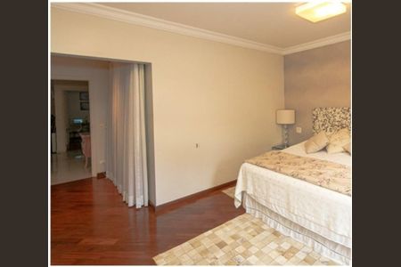 Casa à venda com 419m², 4 quartos e 2 vagas