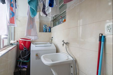 Apartamento à venda com 56m², 1 quarto e sem vaga Apartamento à venda com 56m², 1 quarto e sem vagaÁrea de Serviço