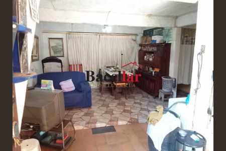 Casa à venda com 120m², 3 quartos e 2 vagas