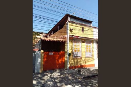 Casa à venda com 120m², 3 quartos e 2 vagas