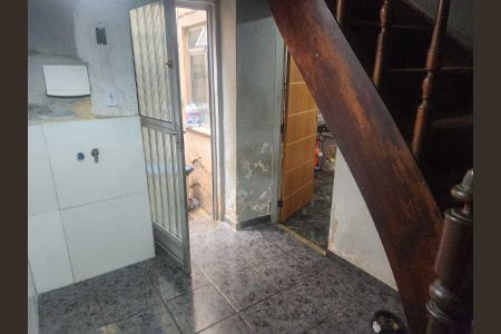 Casa à venda com 102m², 4 quartos e sem vaga