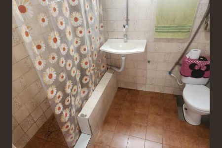 Casa à venda com 102m², 4 quartos e sem vaga