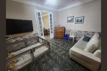 Casa à venda com 102m², 4 quartos e sem vaga