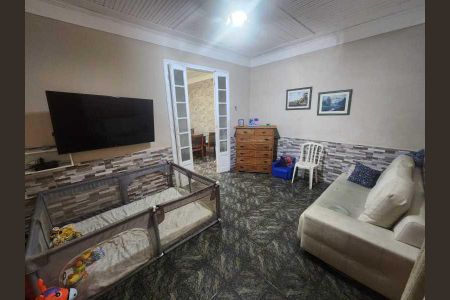 Casa à venda com 102m², 4 quartos e sem vaga