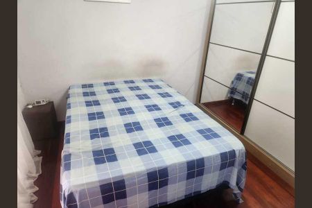 Casa à venda com 102m², 4 quartos e sem vaga