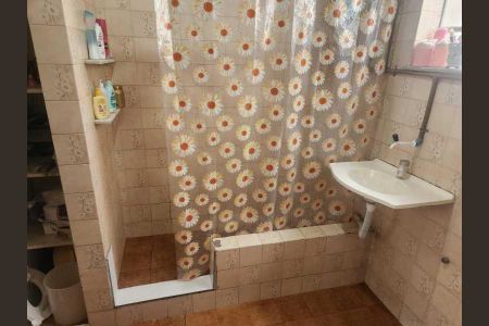 Casa à venda com 102m², 4 quartos e sem vaga