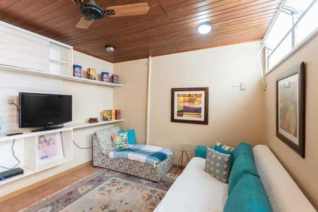 Casa à venda com 312m², 4 quartos e 2 vagas