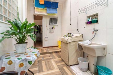 Casa à venda com 312m², 4 quartos e 2 vagas