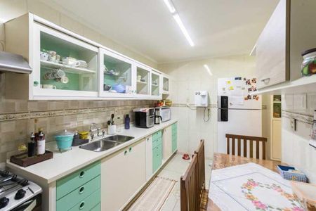 Casa à venda com 312m², 4 quartos e 2 vagas