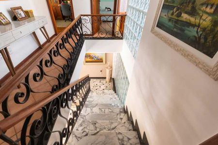 Casa à venda com 312m², 4 quartos e 2 vagas