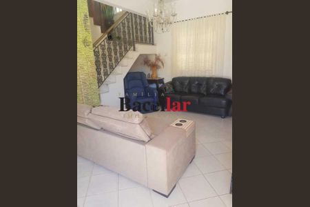 Casa de Condomínio à venda com 4 quartos, 327m² em Vargem Pequena, Rio de Janeiro