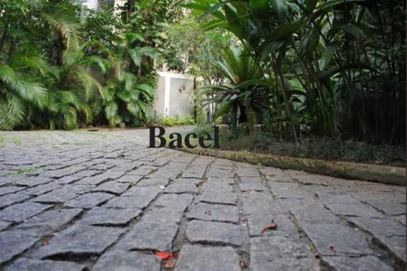 Casa de condomínio à venda com 433m², 4 quartos e 8 vagas