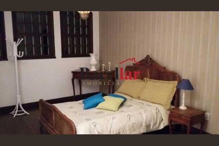 Casa de condomínio à venda com 433m², 4 quartos e 8 vagas