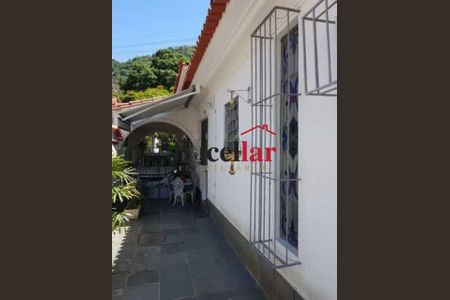 Casa à venda com 337m², 4 quartos e 5 vagas