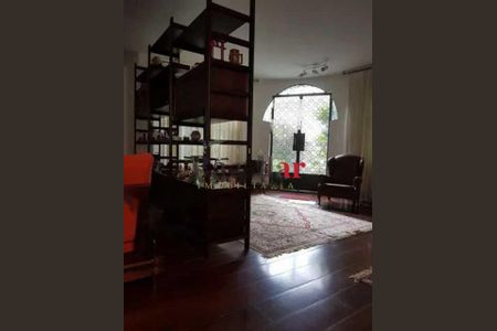 Casa à venda com 4 quartos, 337m² em Grajaú, Rio de Janeiro