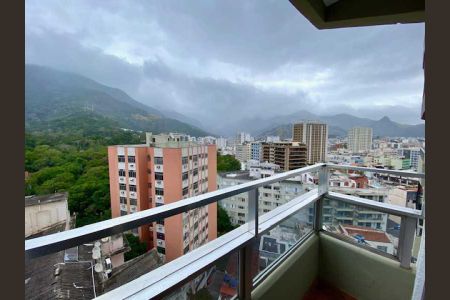 Apartamento à venda com 180m², 4 quartos e 2 vagas