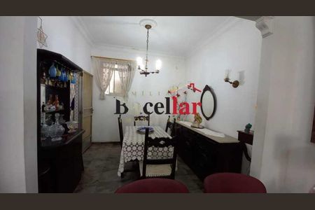 Casa à venda com 3 quartos, 130m² em Grajaú, Rio de Janeiro