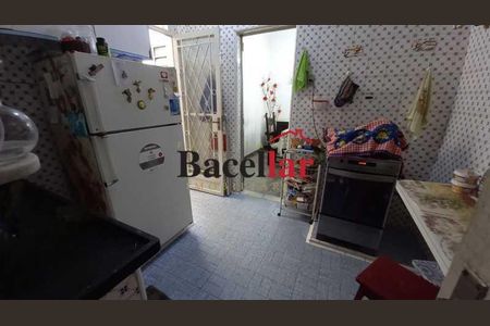 Casa à venda com 3 quartos, 130m² em Grajaú, Rio de Janeiro