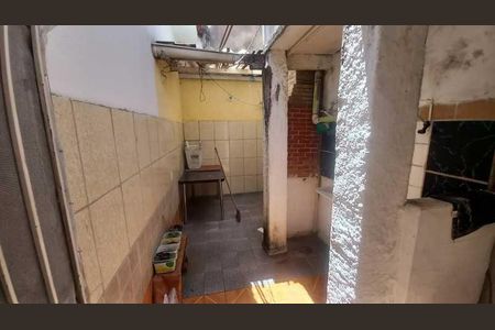 Casa à venda com 60m², 2 quartos e 1 vaga