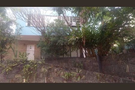 Casa à venda com 60m², 2 quartos e 1 vaga