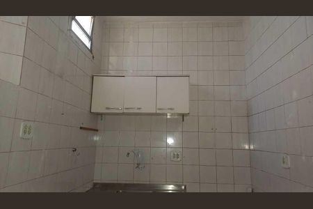Casa à venda com 60m², 2 quartos e 1 vaga