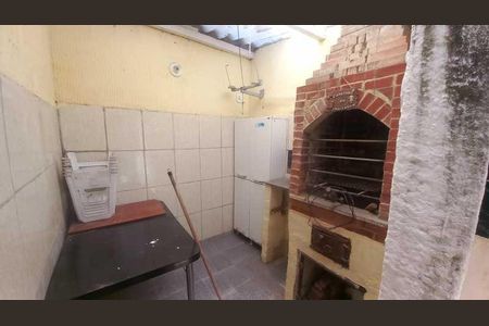 Casa à venda com 60m², 2 quartos e 1 vaga