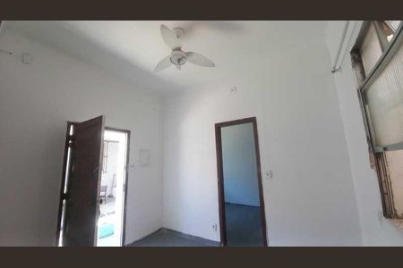 Casa à venda com 60m², 2 quartos e 1 vaga