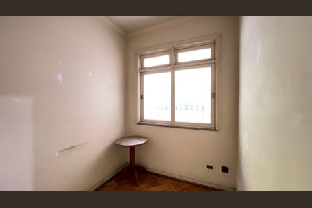 Casa à venda com 643m², 3 quartos e 2 vagas Casa à venda com 643m², 3 quartos e 2 vagasEscritório