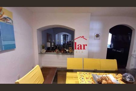 Casa à venda com 4 quartos, 261m² em Tijuca, Rio de Janeiro