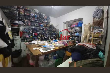 Casa à venda com 144m², 5 quartos e sem vaga