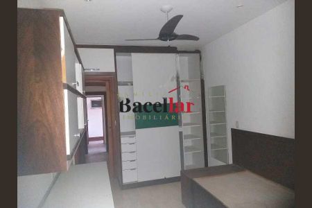 Casa à venda com 481m², 5 quartos e 3 vagas