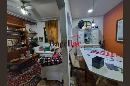 Casa à venda com 5 quartos, 321m² em Rio Comprido, Rio de Janeiro