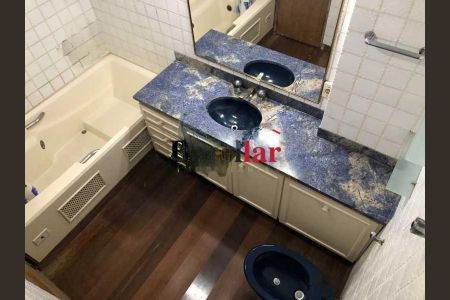 Apartamento à venda com 322m², 4 quartos e 3 vagas