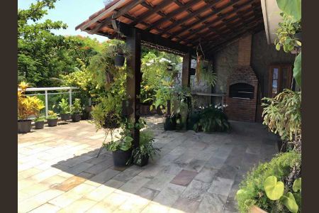 Apartamento à venda com 322m², 4 quartos e 3 vagas