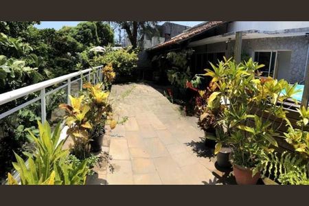 Apartamento à venda com 322m², 4 quartos e 3 vagas