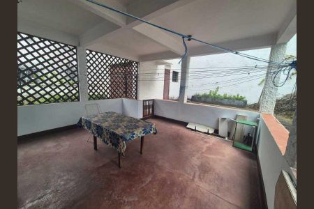 Casa à venda com 240m², 4 quartos e 3 vagas