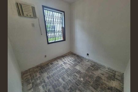 Casa à venda com 240m², 4 quartos e 3 vagas