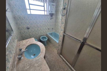 Casa à venda com 240m², 4 quartos e 3 vagas