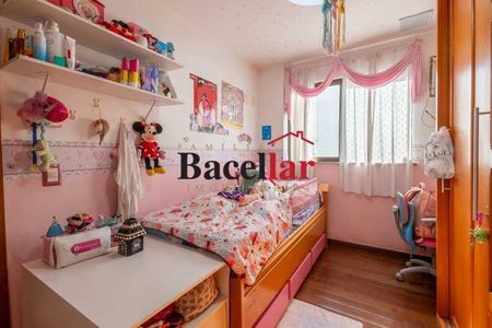 Apartamento à venda com 172m², 2 quartos e 2 vagas