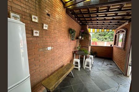 Casa à venda com 250m², 4 quartos e 3 vagas