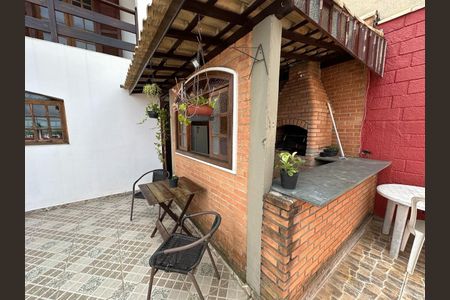 Casa à venda com 250m², 4 quartos e 3 vagas