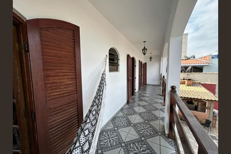 Casa à venda com 250m², 4 quartos e 3 vagas