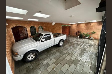 Casa à venda com 250m², 4 quartos e 3 vagas